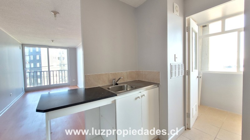 Aerodromo Rodelillo N&Acirc;&deg; 3520, Ed. C, Depto. 34, Los &Atilde;irres I - Luz Propiedades