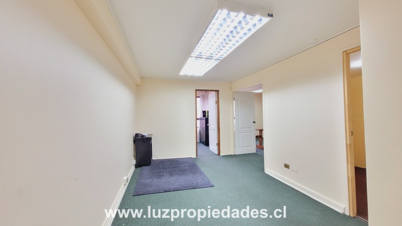 Edificio Col&Atilde;&sup3;n, Oficina 308 - Luz Propiedades
