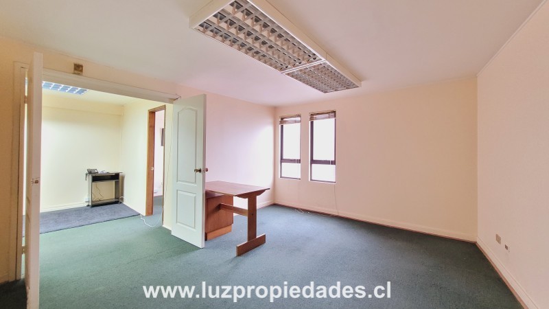 Edificio Col&Atilde;&sup3;n, Oficina 308 - Luz Propiedades