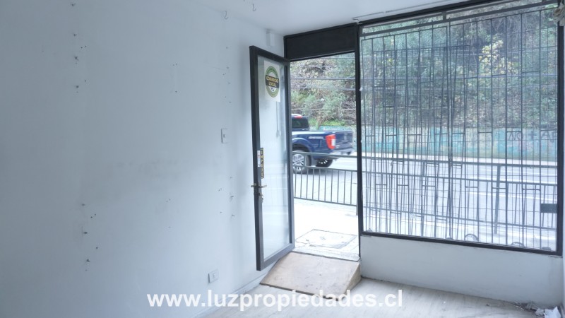 Benavente 575, Local 4 - Luz Propiedades