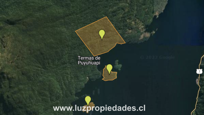 Campo Canal de Puyuhuapi - Luz Propiedades