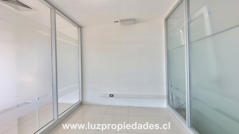 Diego Portales N&Acirc;&deg;2000, Local 1, Ed. Empresarial - Luz Propiedades