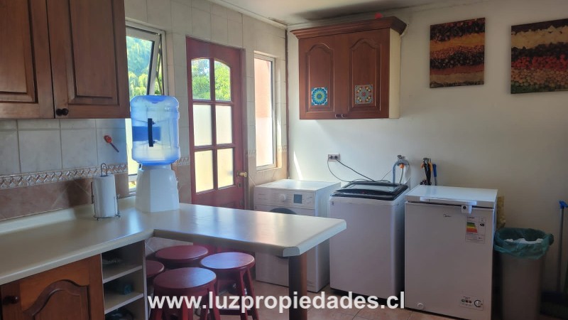 Marcelo Fourcade N&Acirc;&deg;240, Valle Volcanes - Luz Propiedades