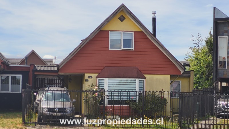 Marcelo Fourcade N&Acirc;&deg;240, Valle Volcanes - Luz Propiedades