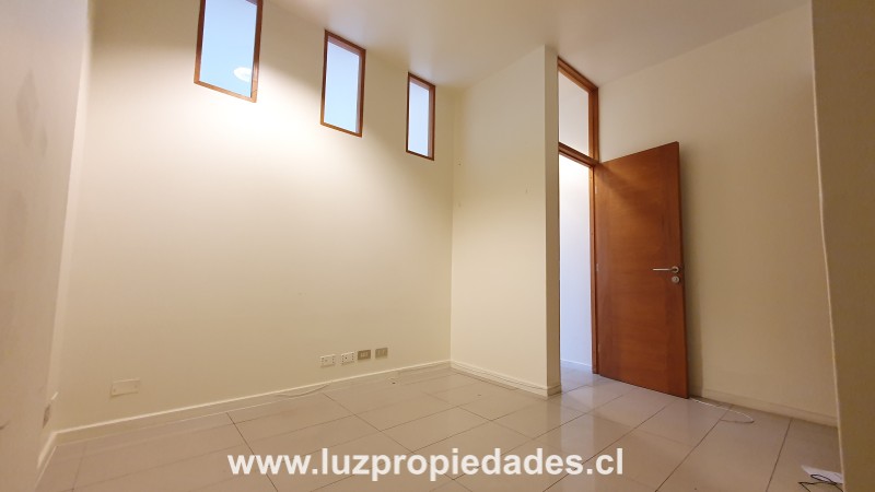 Quillota  N&Acirc;&deg; 175, Of. 1202,  Ed. CCHC - Luz Propiedades