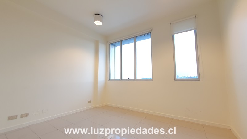 Quillota  N&Acirc;&deg; 175, Of. 1202,  Ed. CCHC - Luz Propiedades