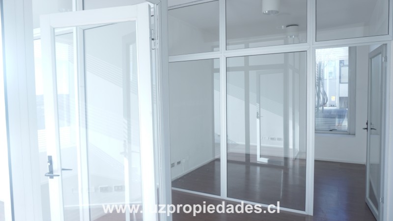 Quillota N&Acirc;&deg;175, Ed. CCHC, Of. 714 - Luz Propiedades