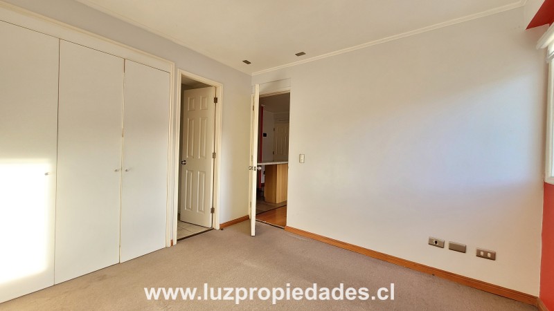 Regimiento N&Acirc;&deg;1321, Depto. 401 T-12, Condominio Parque del Valle - Luz Propiedades