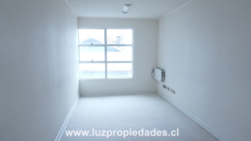 Urmeneta N&Acirc;&ordm;305, Of. 501, Ed. Los H&Atilde;&copy;roes - Luz Propiedades