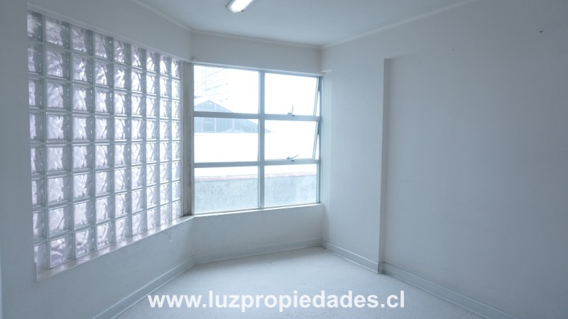 Urmeneta N&Acirc;&ordm;305, Of. 501, Ed. Los H&Atilde;&copy;roes - Luz Propiedades