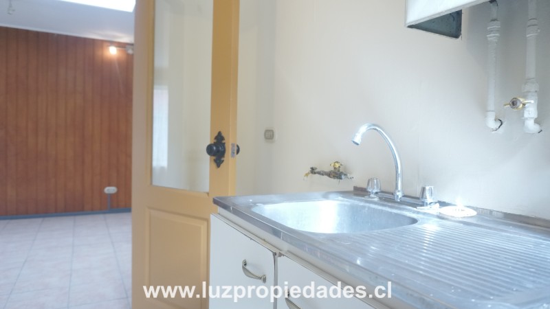 V&Atilde;&shy;a &Atilde;rtica/ Calle Cinco N&Acirc;&ordm;1985, Sector Vicu&Atilde;&plusmn;a Mackenna - Luz Propiedades