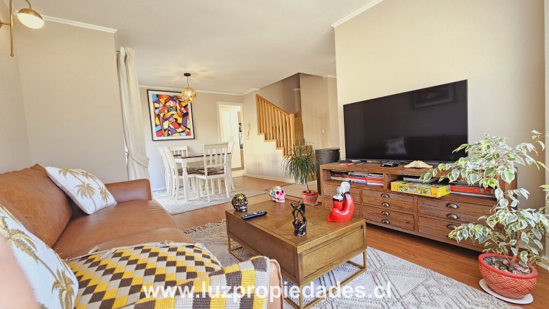 2-----V&Iacute;A AZUL N&deg;950, CASA 20-B, LOMAS DEL RELONCAV&Iacute; - Luz Propiedades