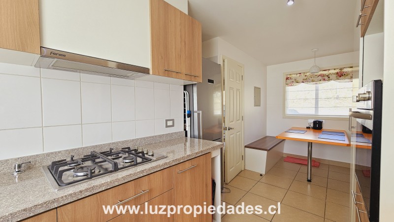 2-----V&Iacute;A AZUL N&deg;950, CASA 20-B, LOMAS DEL RELONCAV&Iacute; - Luz Propiedades